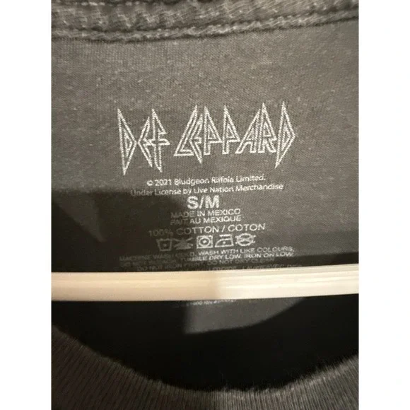 Def Leppard Hysteria Graphic T-Shirt Mens Small Med Faded Black Union Jack Tee - Picture 2 of 3